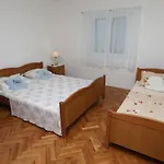 16439b Apartment Vinišće